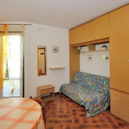 Apartment Villaggio Tivoli-1 By Interhome Бибионе Екстериор снимка